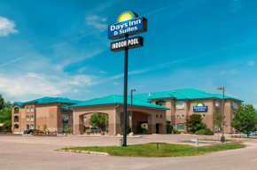 Отель Days Inn & Suites by Wyndham Brandon  Брендон